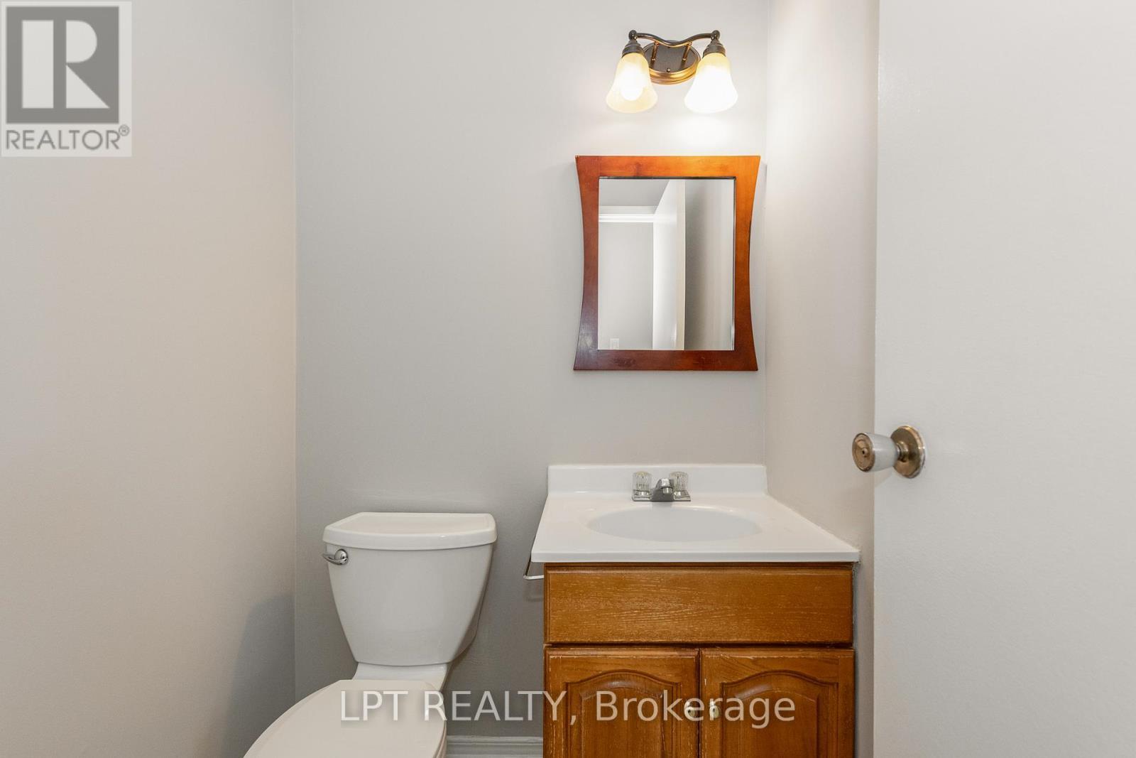 2286 Cotters Crescent, Ottawa, ON