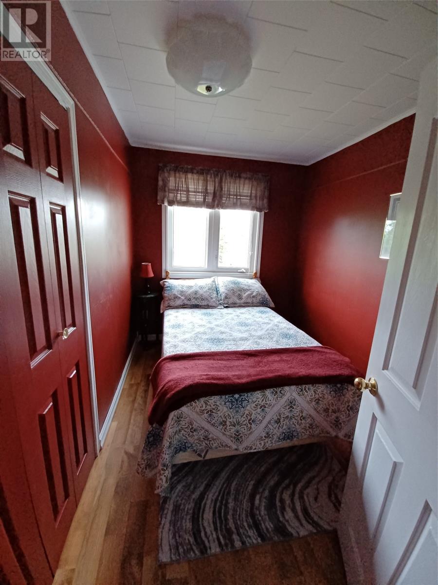 9 Juniper Crescent, Traytown, NL