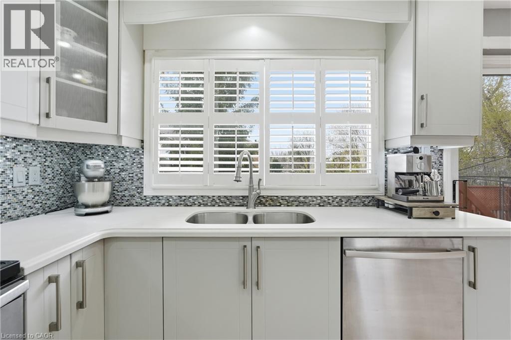 5010 Bunton Crescent, Burlington, ON