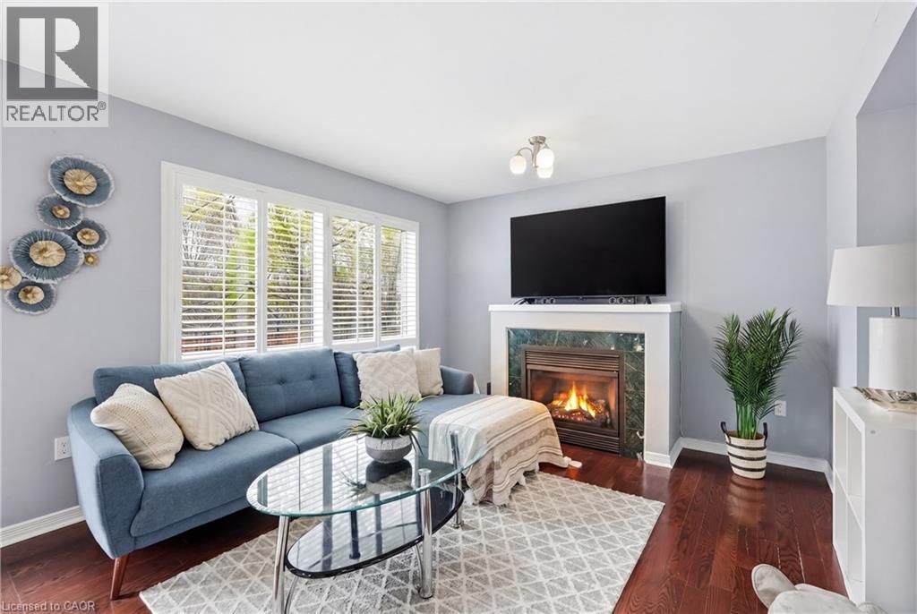 5010 Bunton Crescent, Burlington, ON