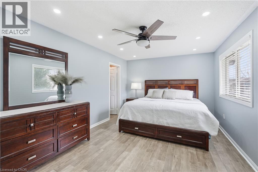 5010 Bunton Crescent, Burlington, ON