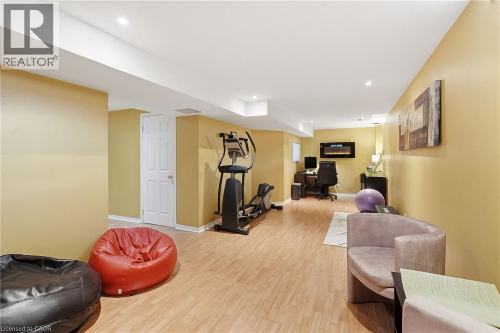 5010 Bunton Crescent, Burlington, ON