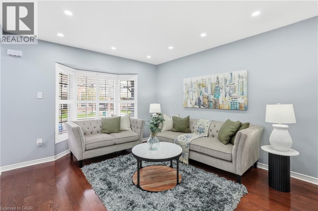 5010 Bunton Crescent, Burlington, ON