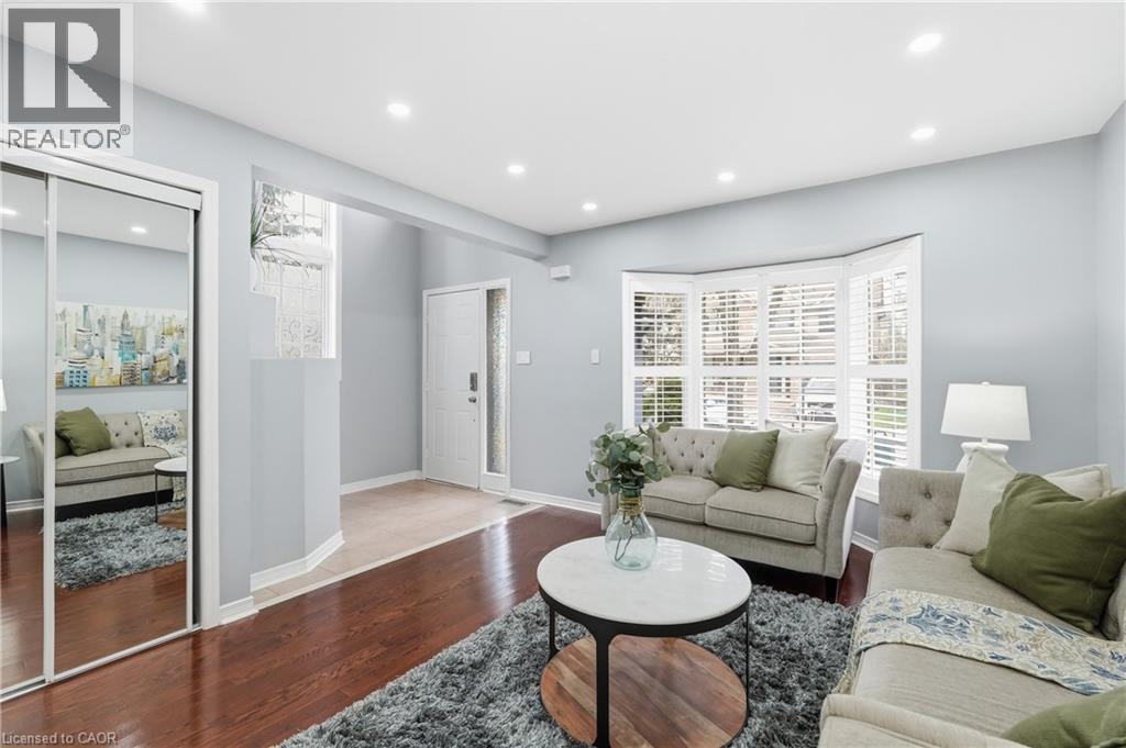 5010 Bunton Crescent, Burlington, ON