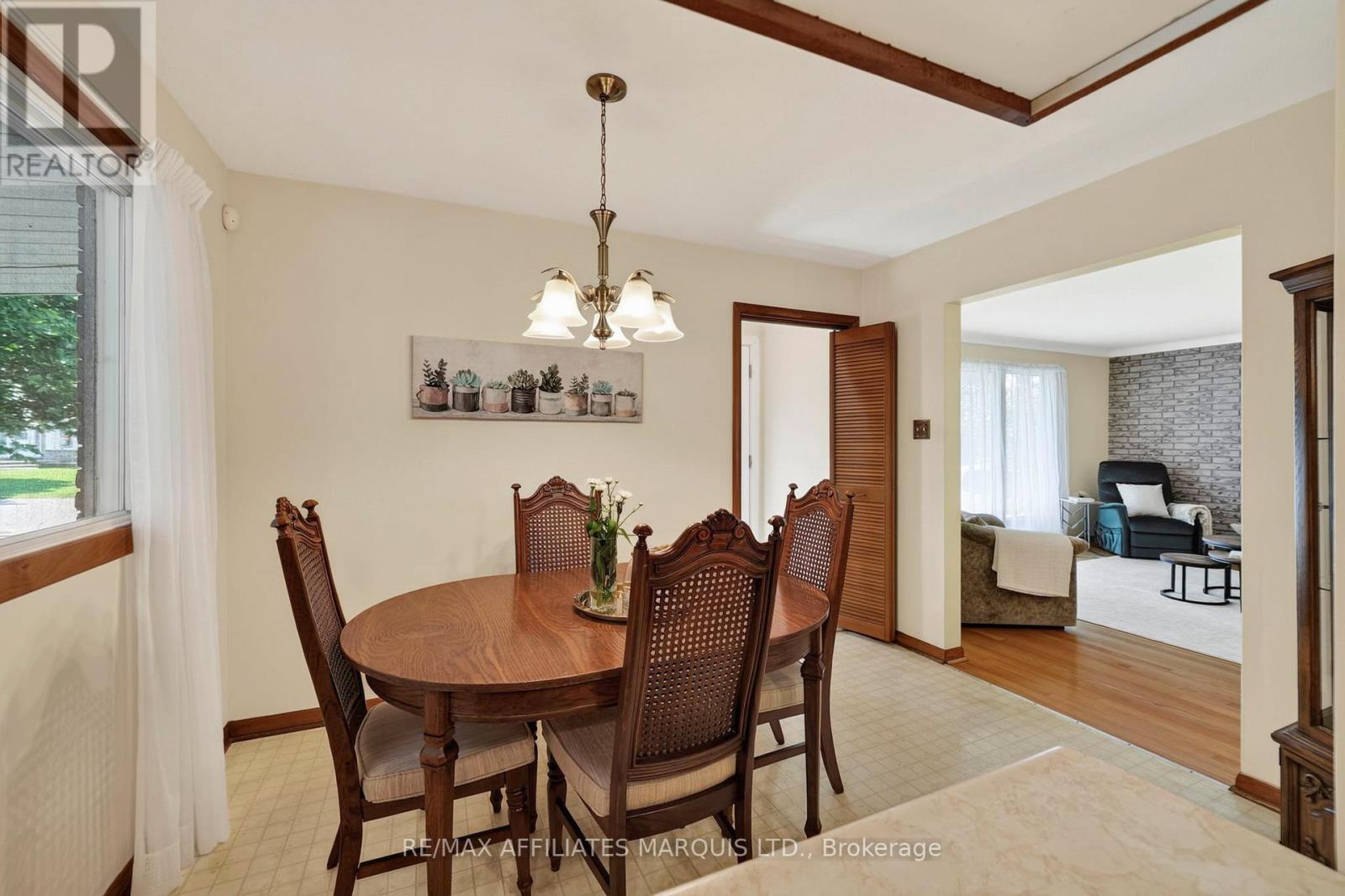 438 Beach Avenue, Cornwall, ON