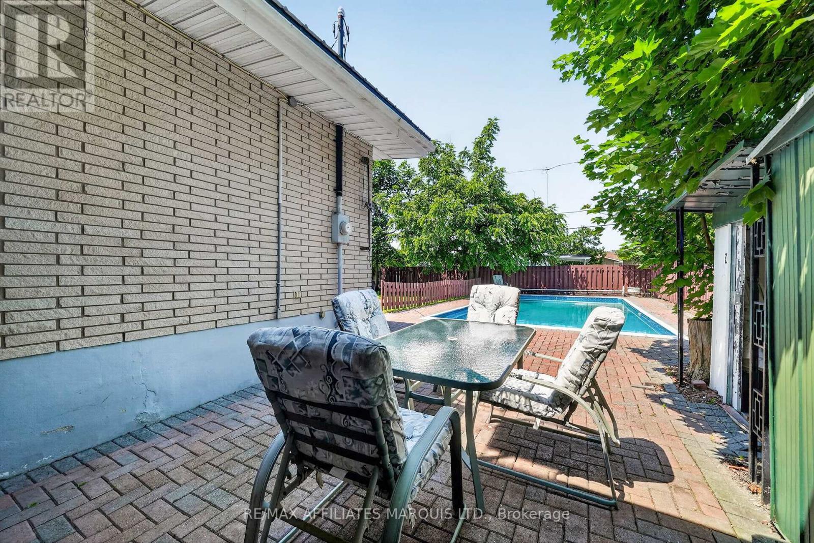 438 Beach Avenue, Cornwall, ON