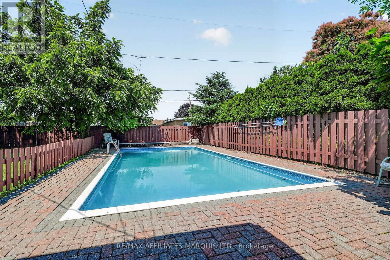 438 Beach Avenue, Cornwall, ON