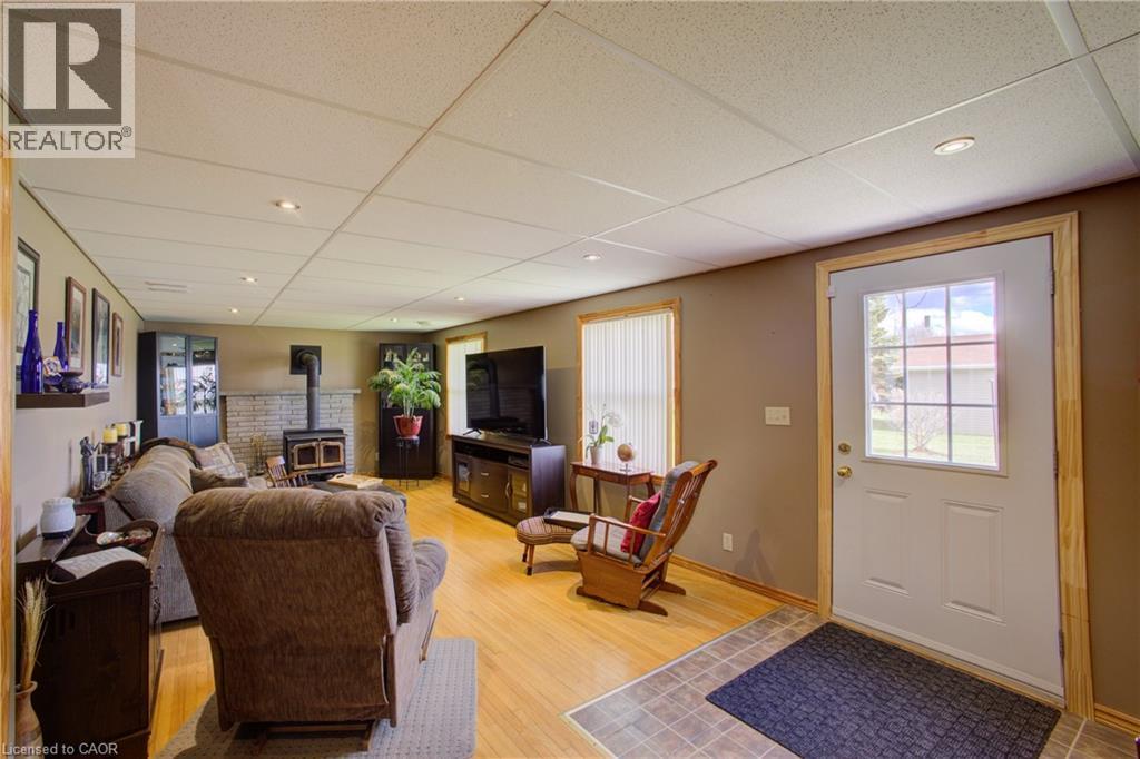 375729 6Th Line, Amaranth, ON - Indoor Photo Showing Other Room