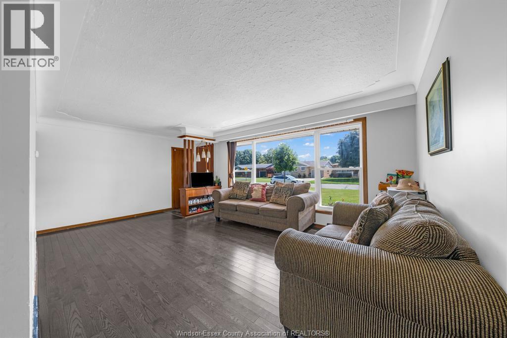 71 Danforth Avenue, Leamington, ON