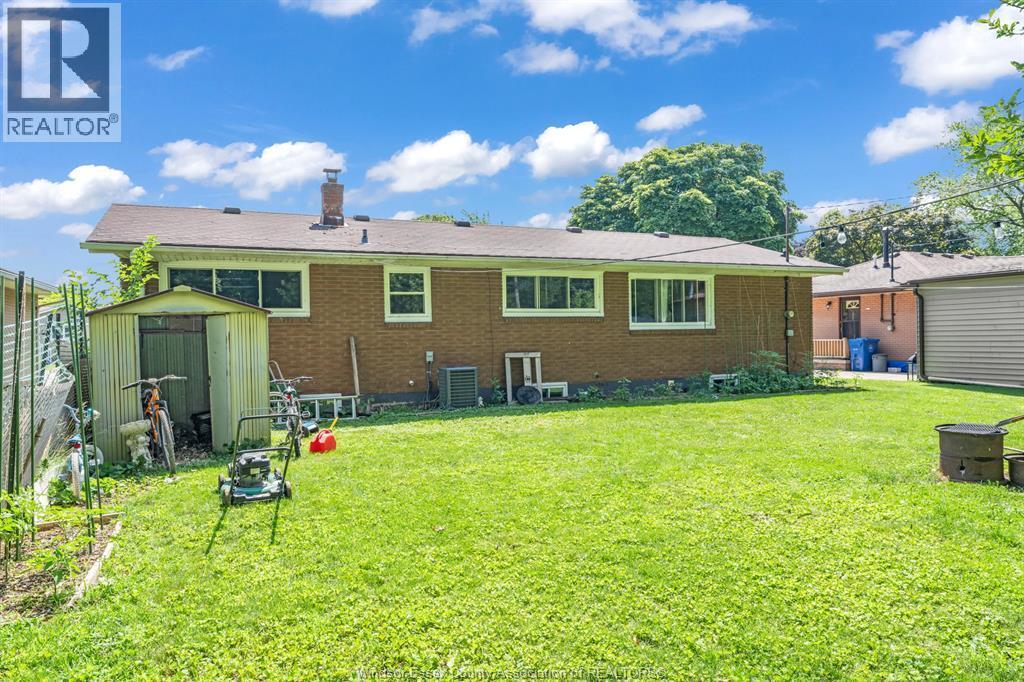 71 Danforth Avenue, Leamington, ON