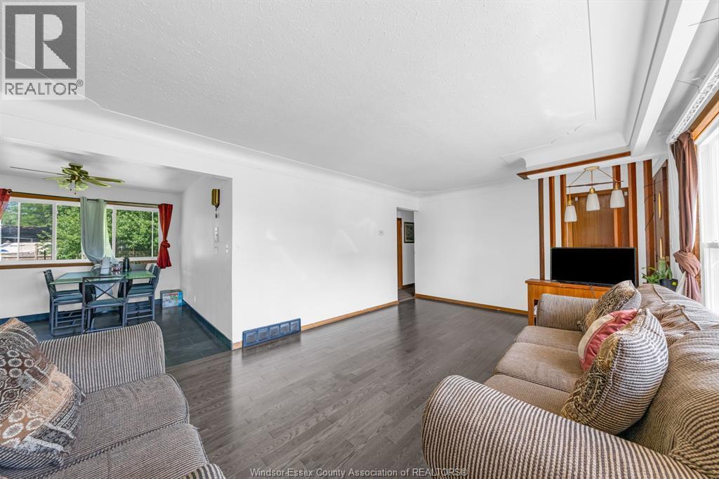 71 Danforth Avenue, Leamington, ON