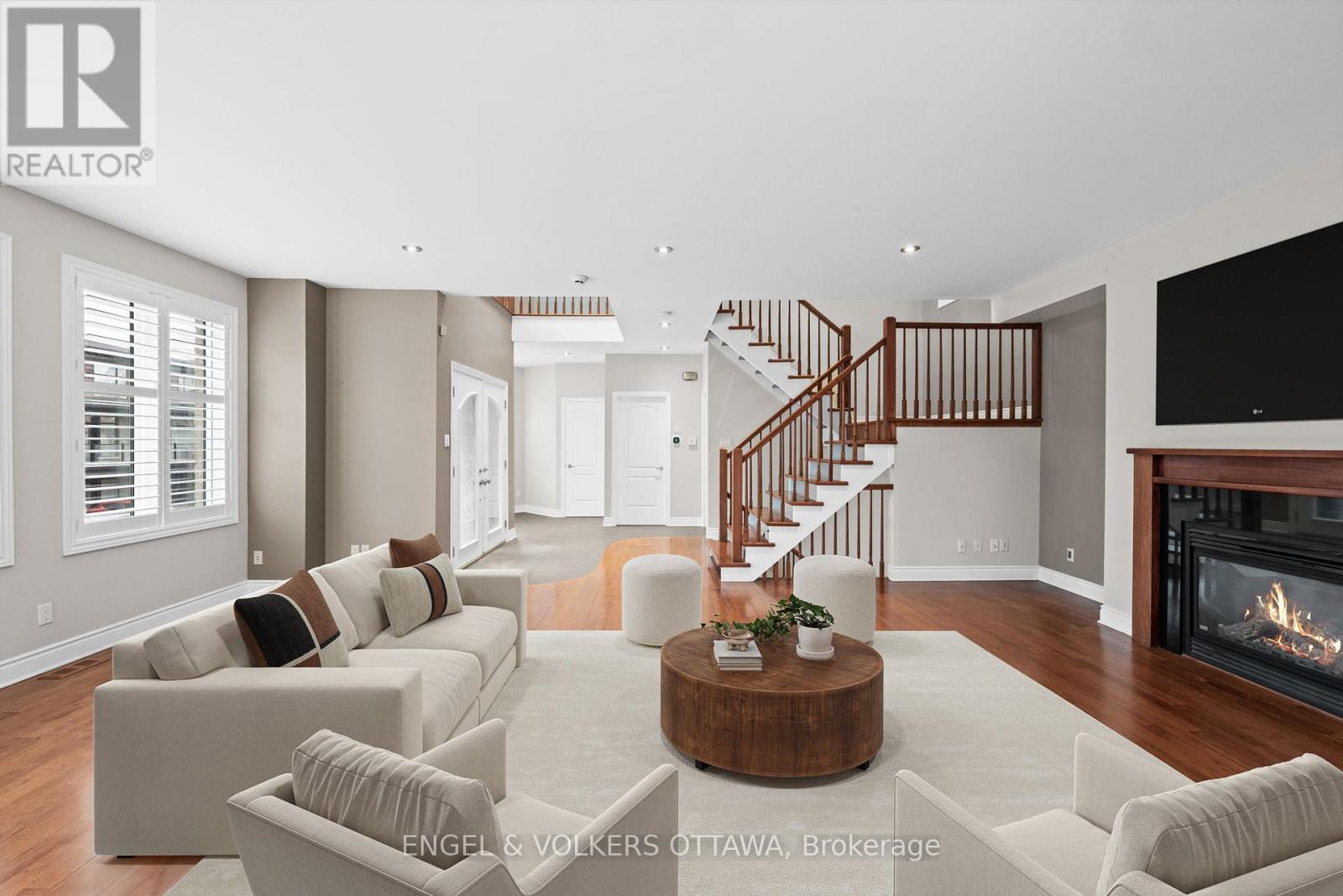 249 Atlantis Avenue, Ottawa, ON