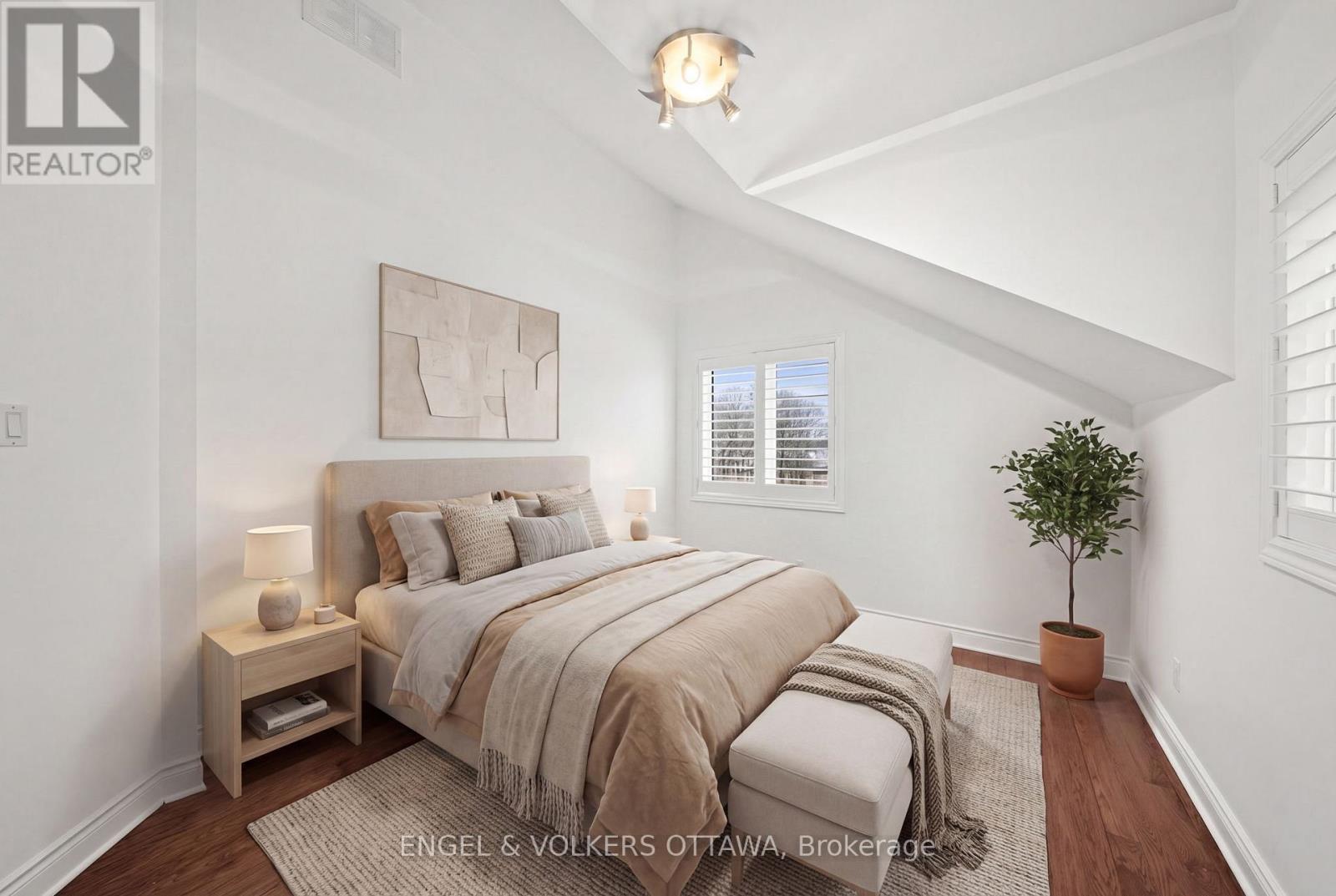 249 Atlantis Avenue, Ottawa, ON