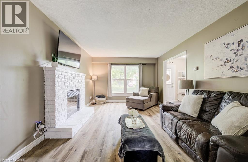 27 Glen Avon Crescent, Kitchener, ON