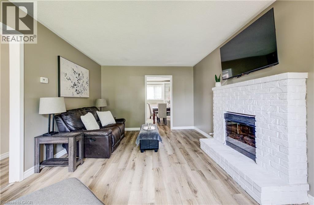 27 Glen Avon Crescent, Kitchener, ON