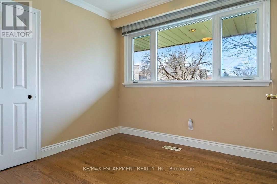 1546 Lorne Wood Road, Mississauga, ON