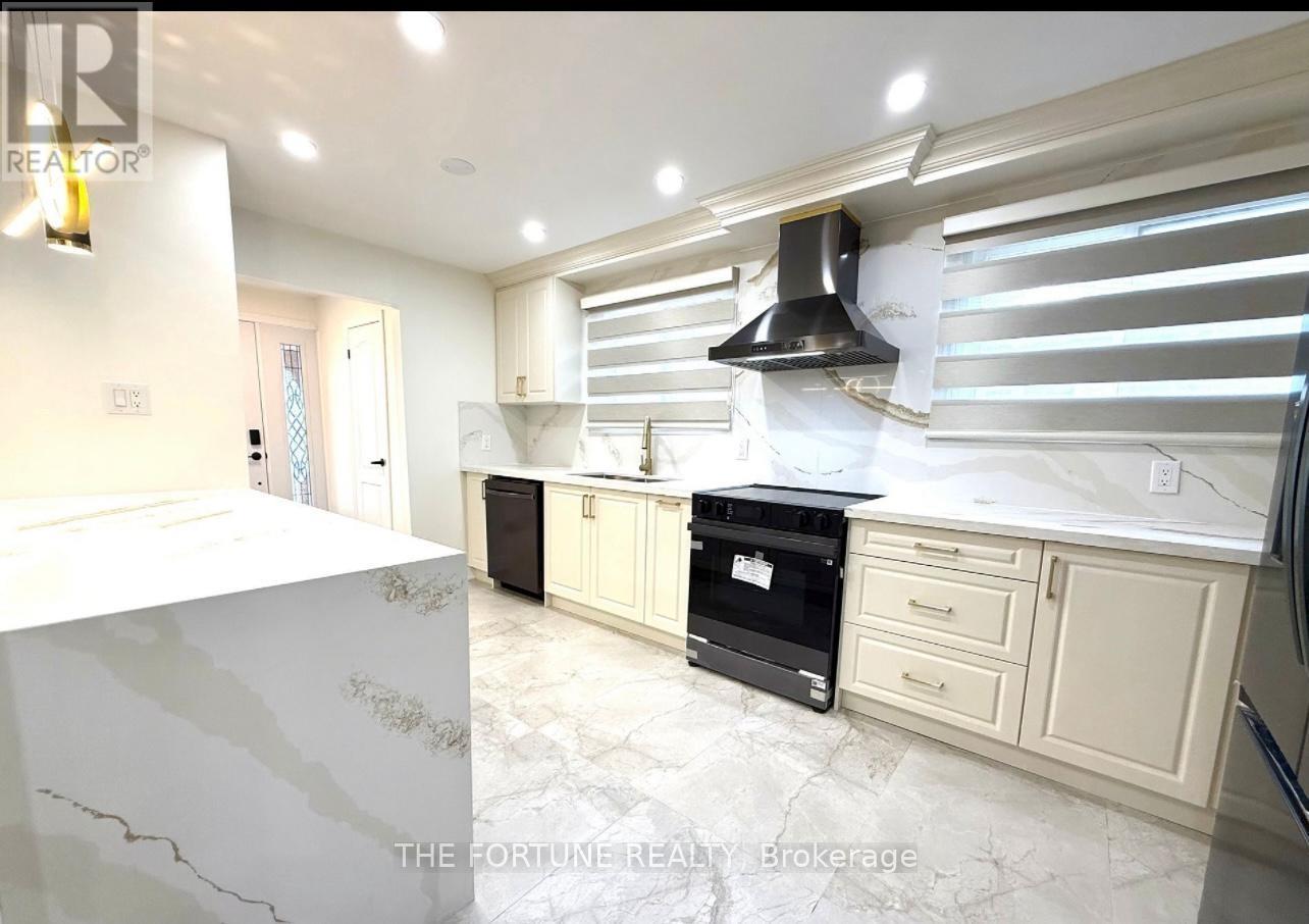 7461 Netherwood Road, Mississauga, ON