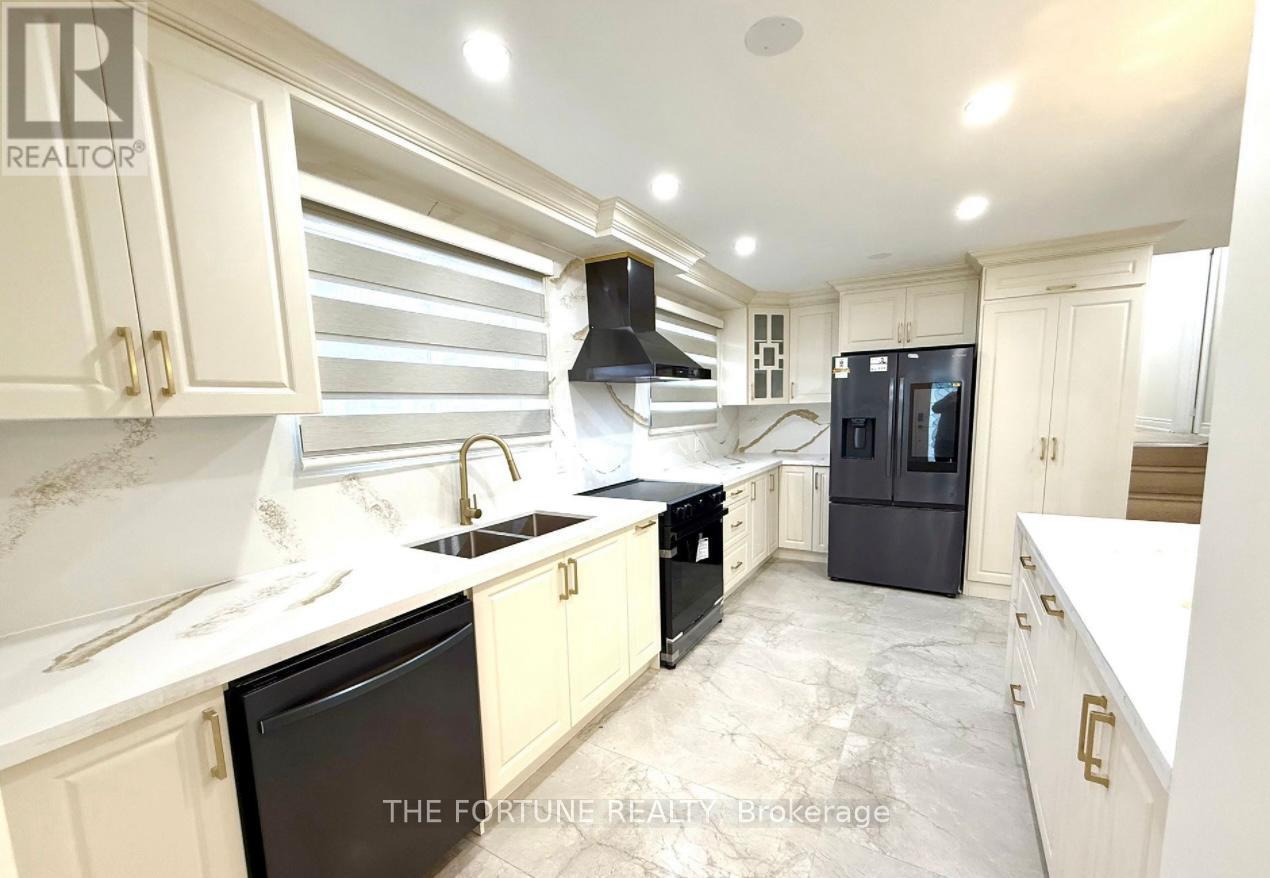 7461 Netherwood Road, Mississauga, ON