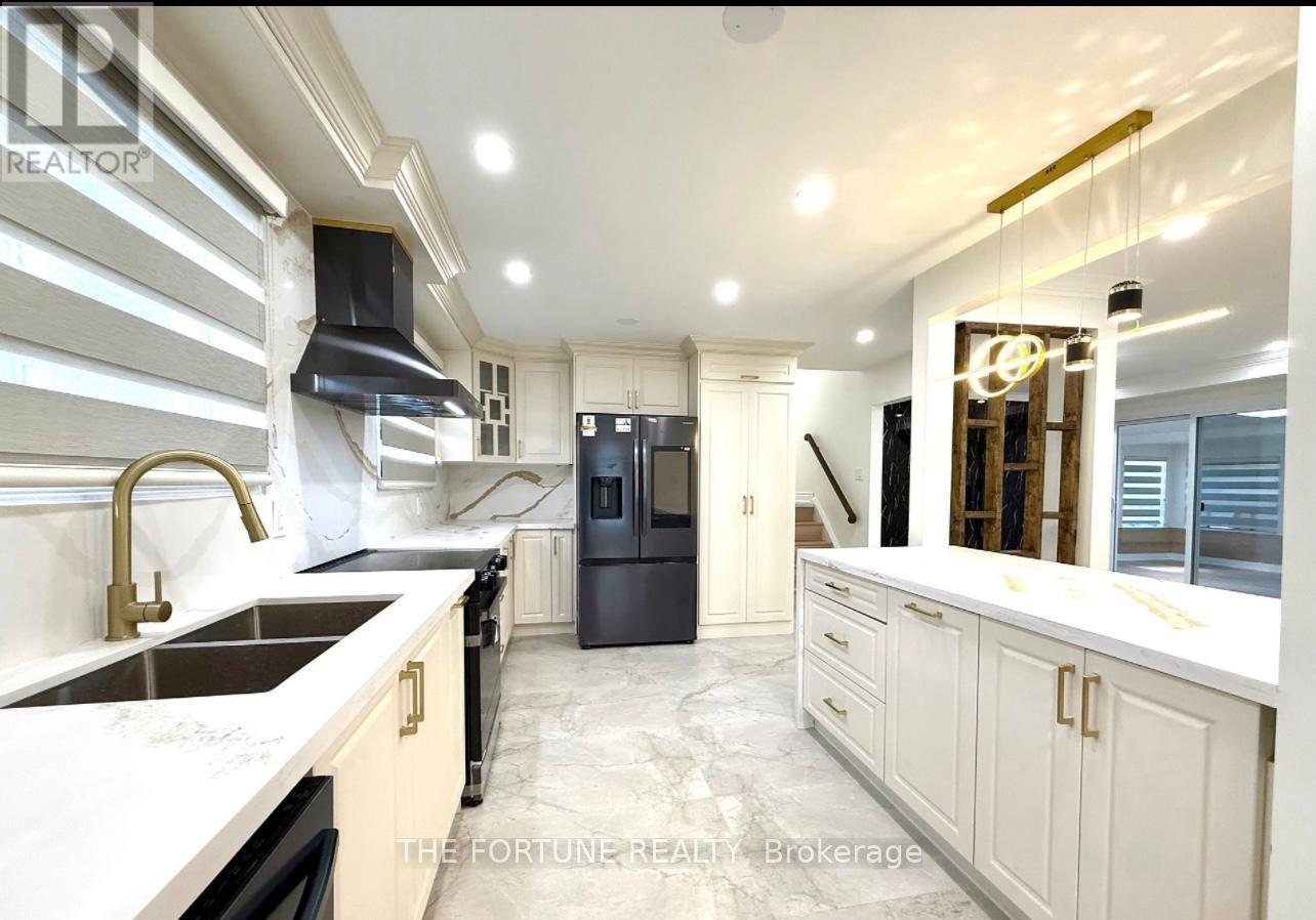 7461 Netherwood Road, Mississauga, ON