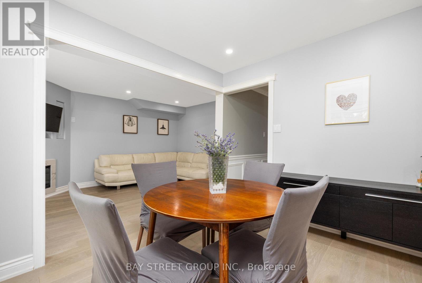 Breakfast Area (overlooking the family room) - 3134 Orleans Road, Mississauga, ON