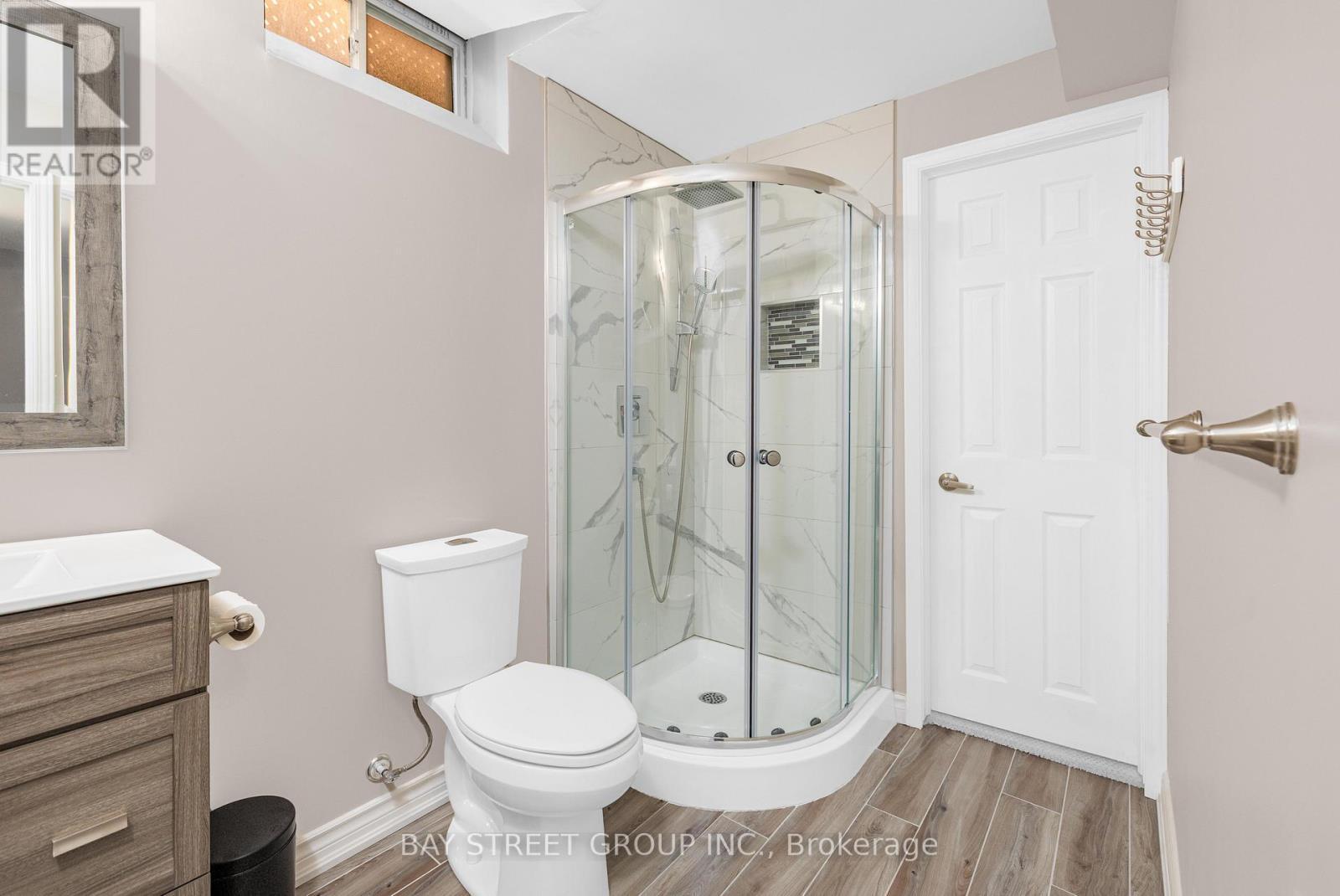 Ensuite Bathroom - 3134 Orleans Road, Mississauga, ON