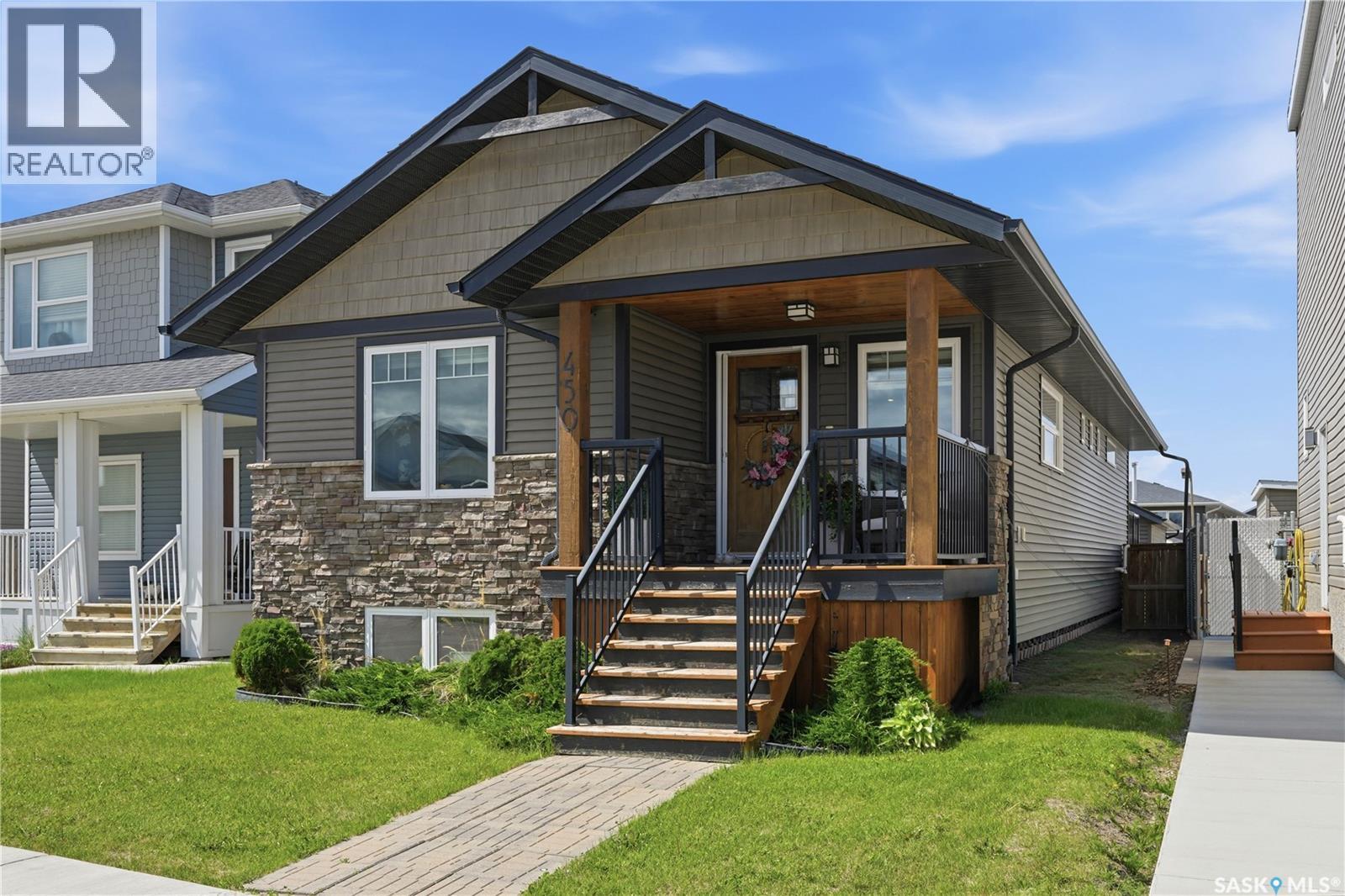 450 Bentley Court, Saskatoon, SK