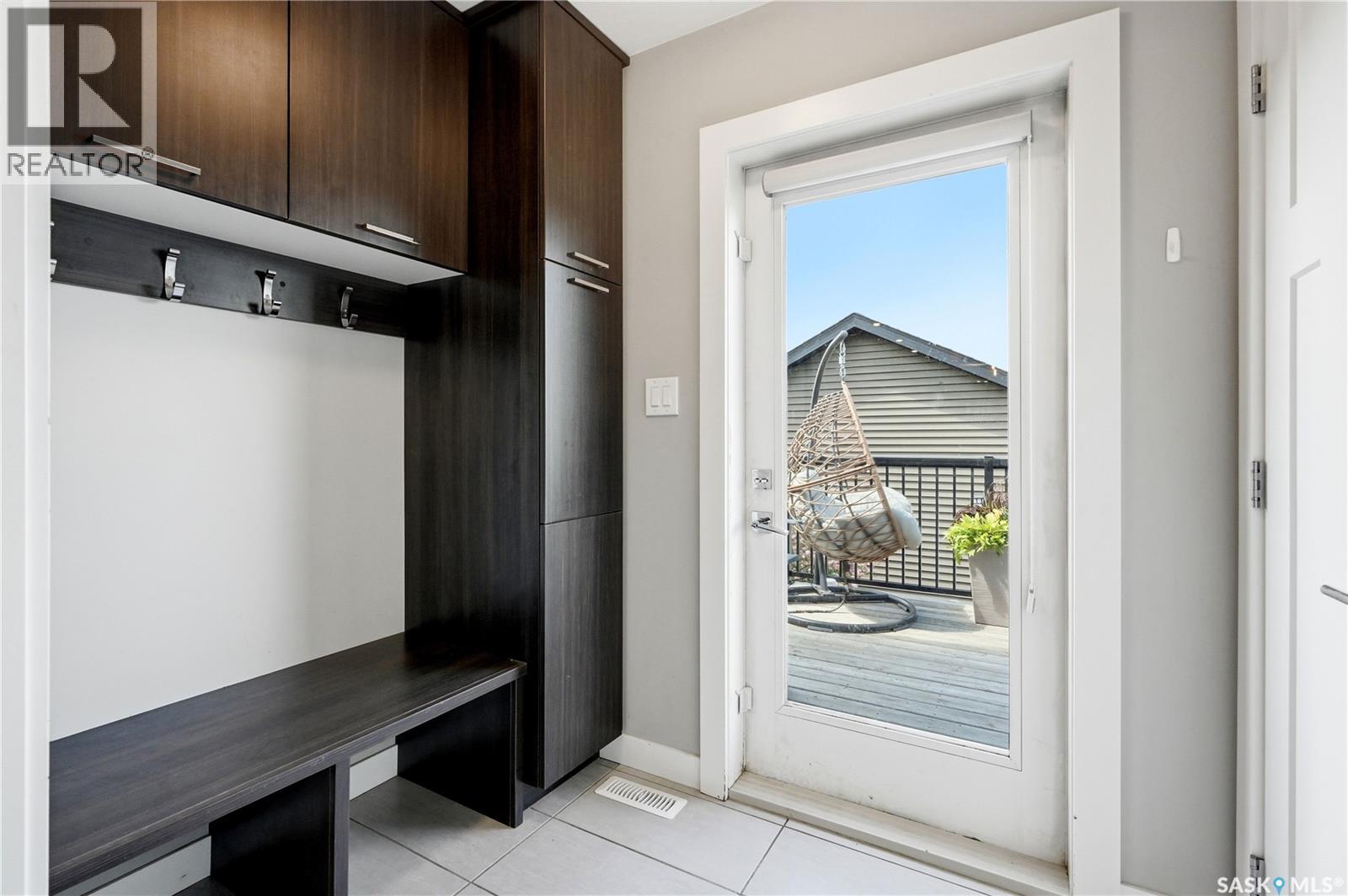 450 Bentley Court, Saskatoon, SK