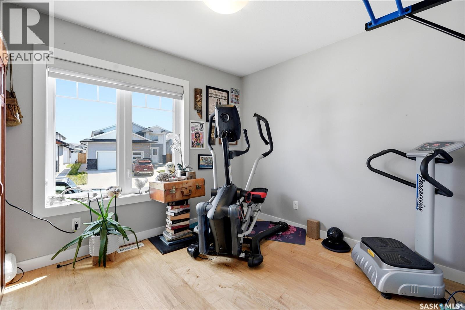 450 Bentley Court, Saskatoon, SK