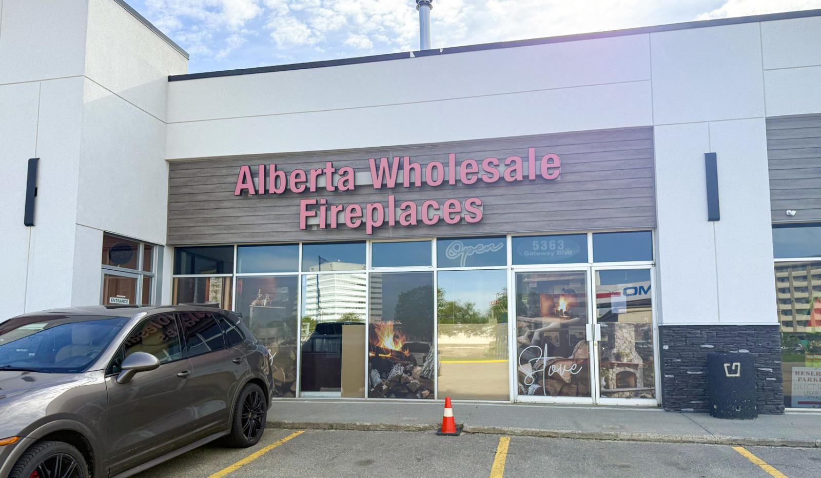 5363 Gateway Blvd, Edmonton, AB
