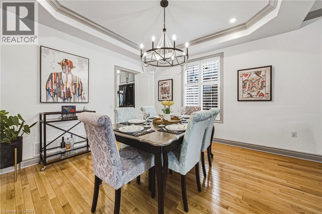 32 Kopperfield Lane, Mount Hope, ON - Indoor Photo Showing Dining Room