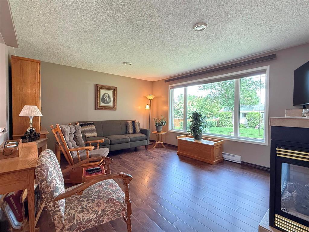 30 Woodhaven Drive, Brandon, MB