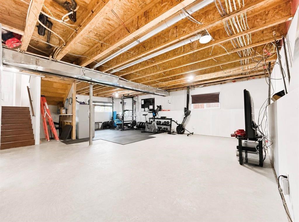 11 Lakeview Drive, Brandon, MB