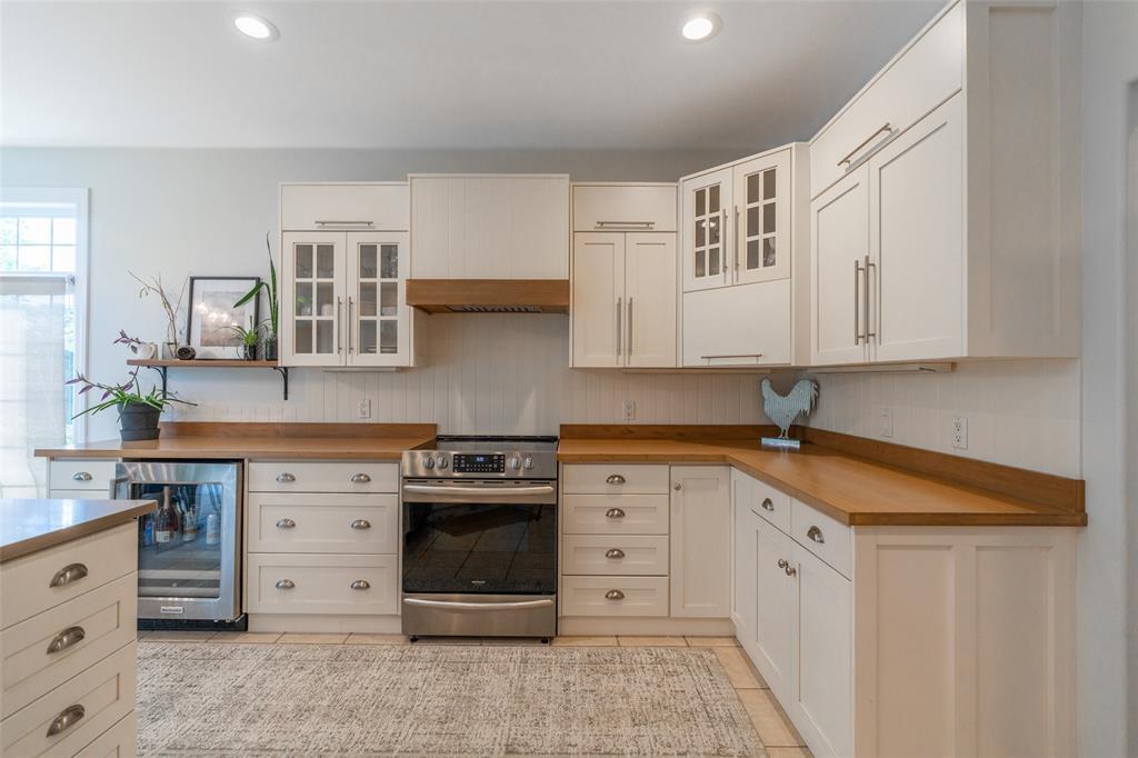 3574 Rear Street, Plympton-Wyoming, ON