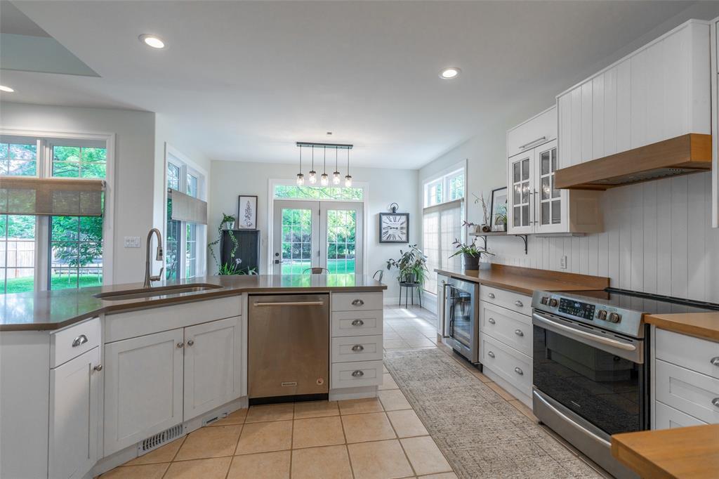 3574 Rear Street, Plympton-Wyoming, ON