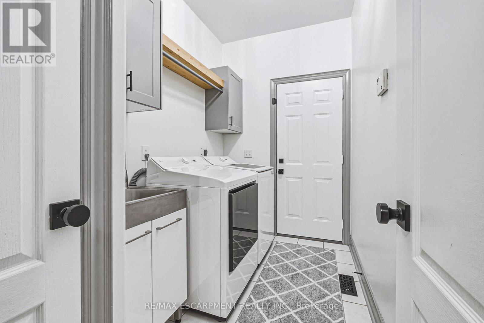 32 Kopperfield Lane, Hamilton, ON