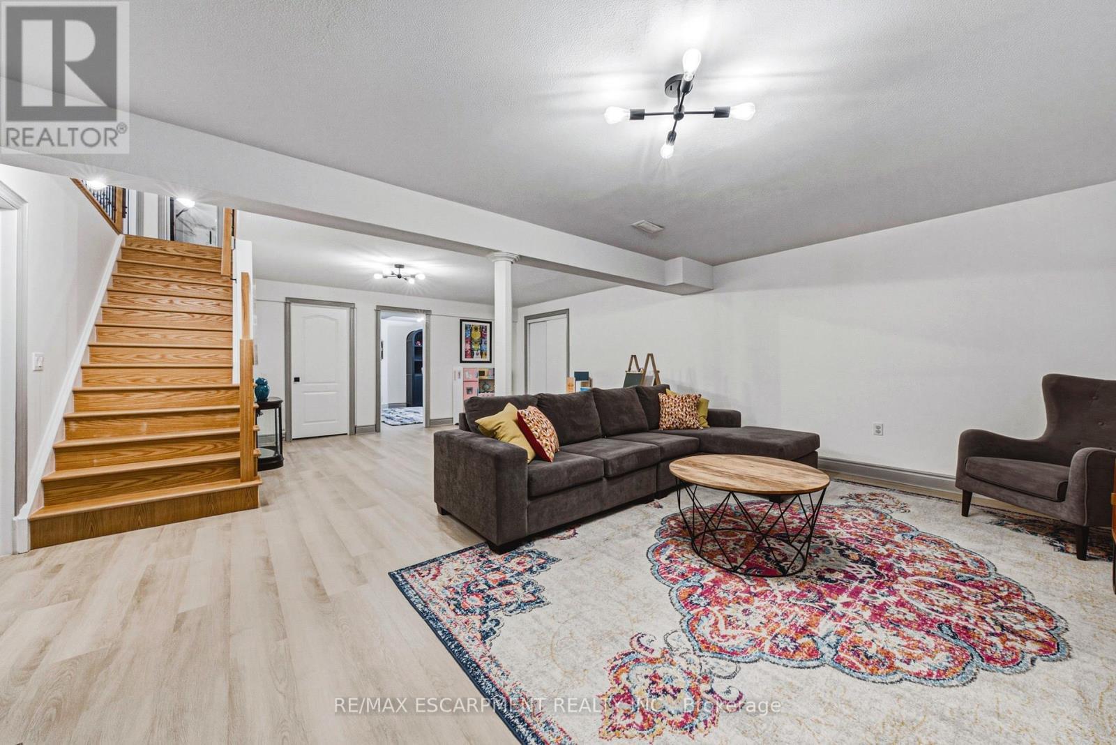 32 Kopperfield Lane, Hamilton, ON