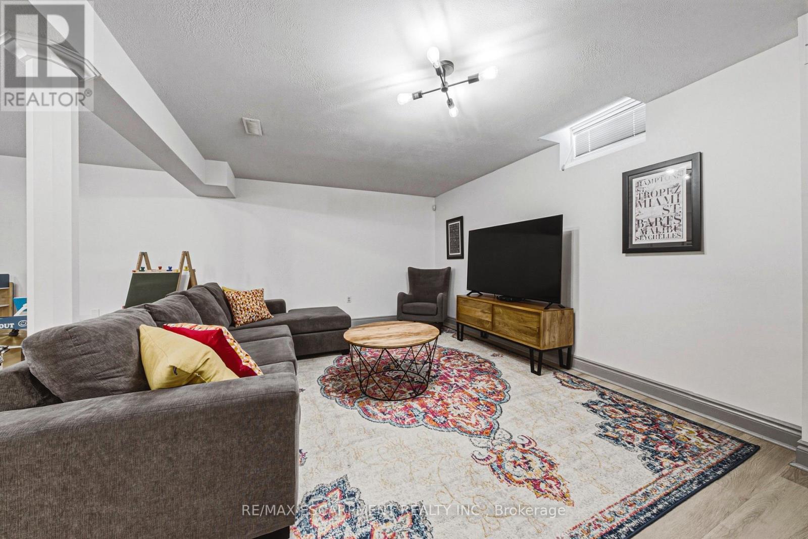 32 Kopperfield Lane, Hamilton, ON