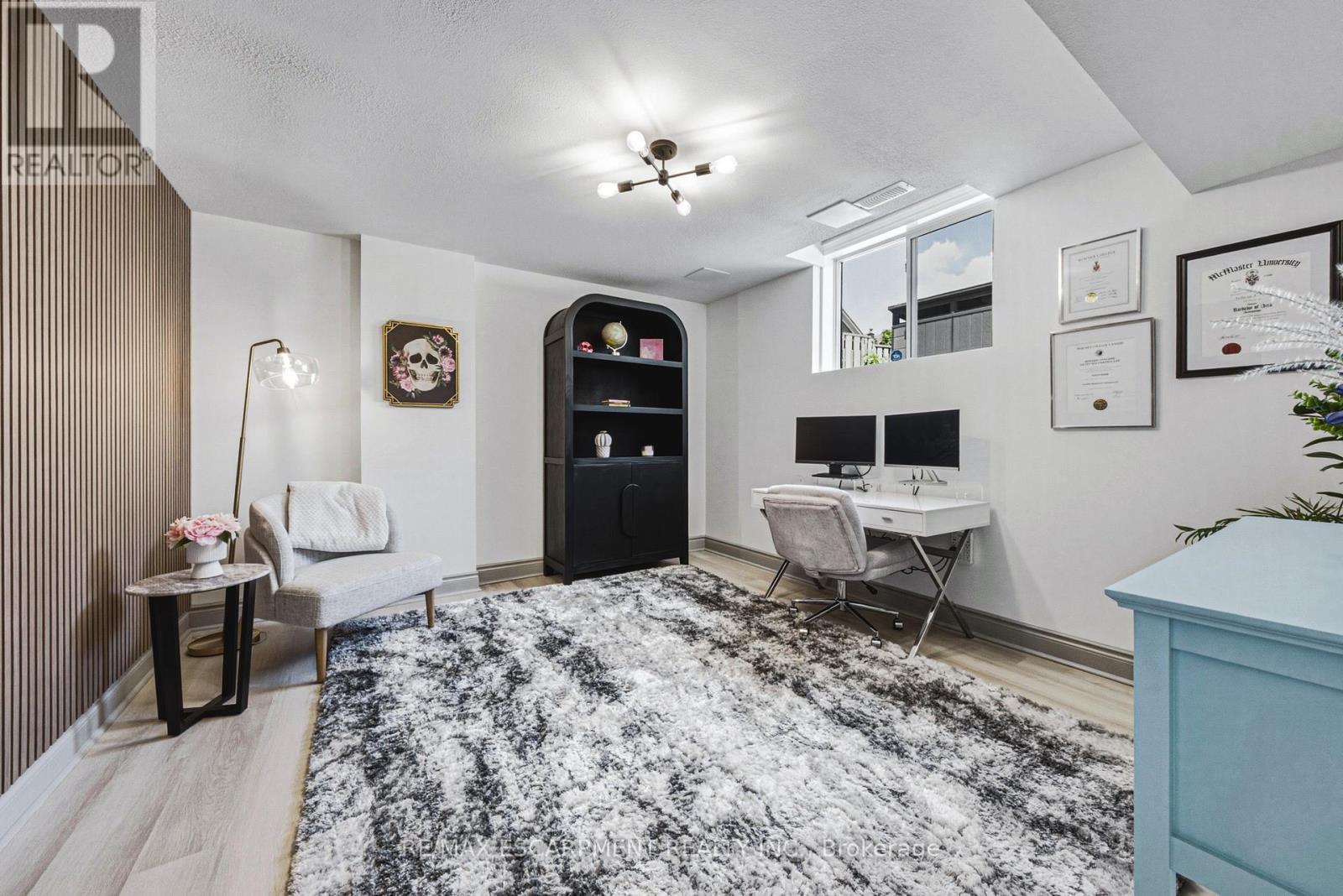 32 Kopperfield Lane, Hamilton, ON