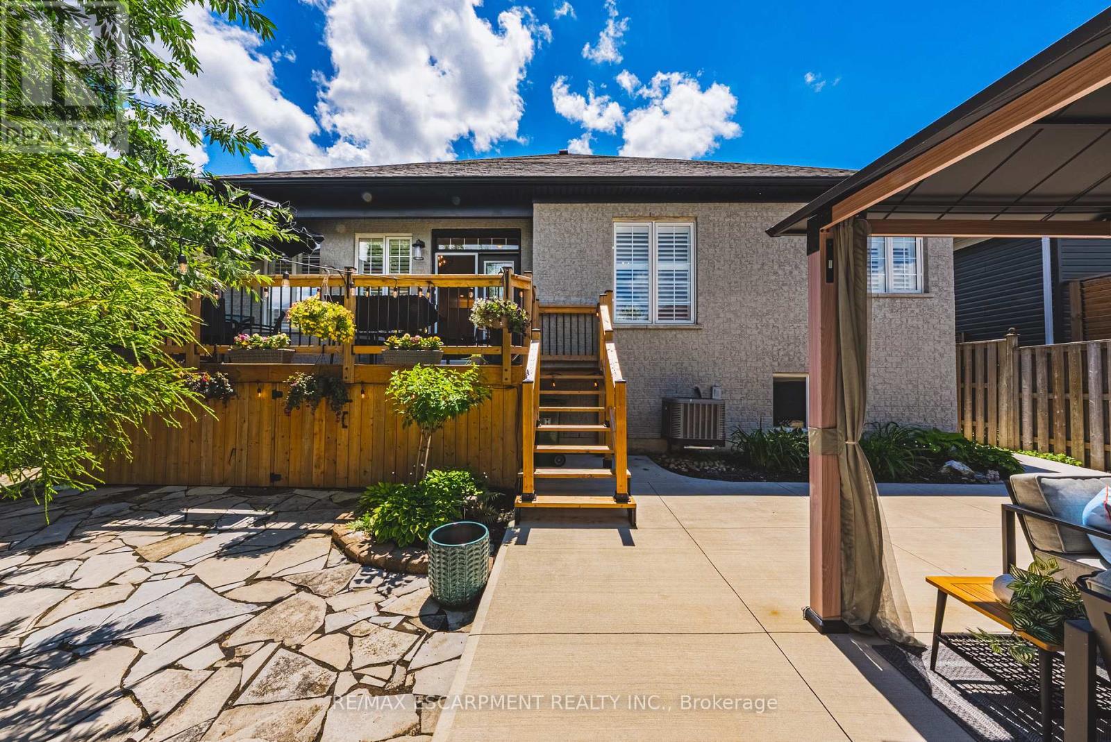 32 Kopperfield Lane, Hamilton, ON