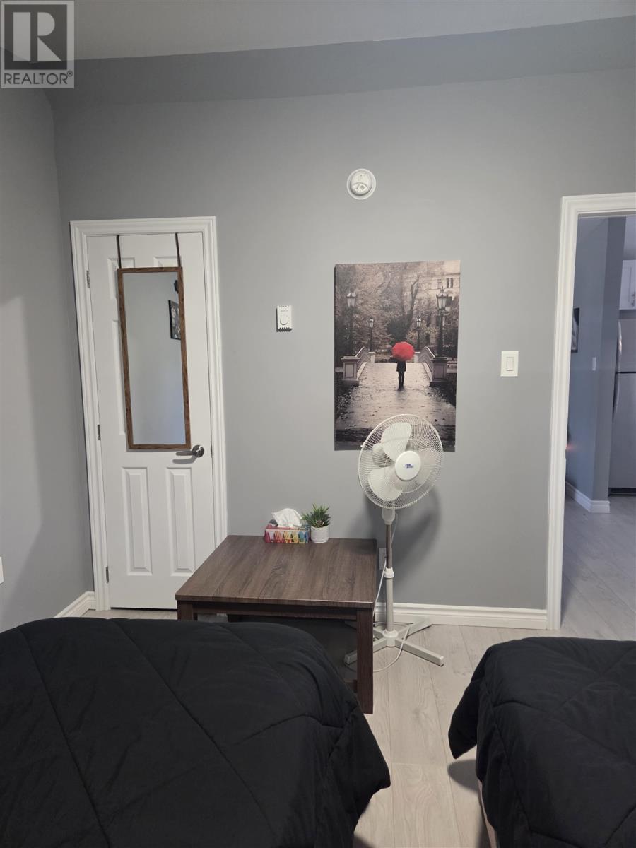 9 Central Ave, Elliot Lake, ON