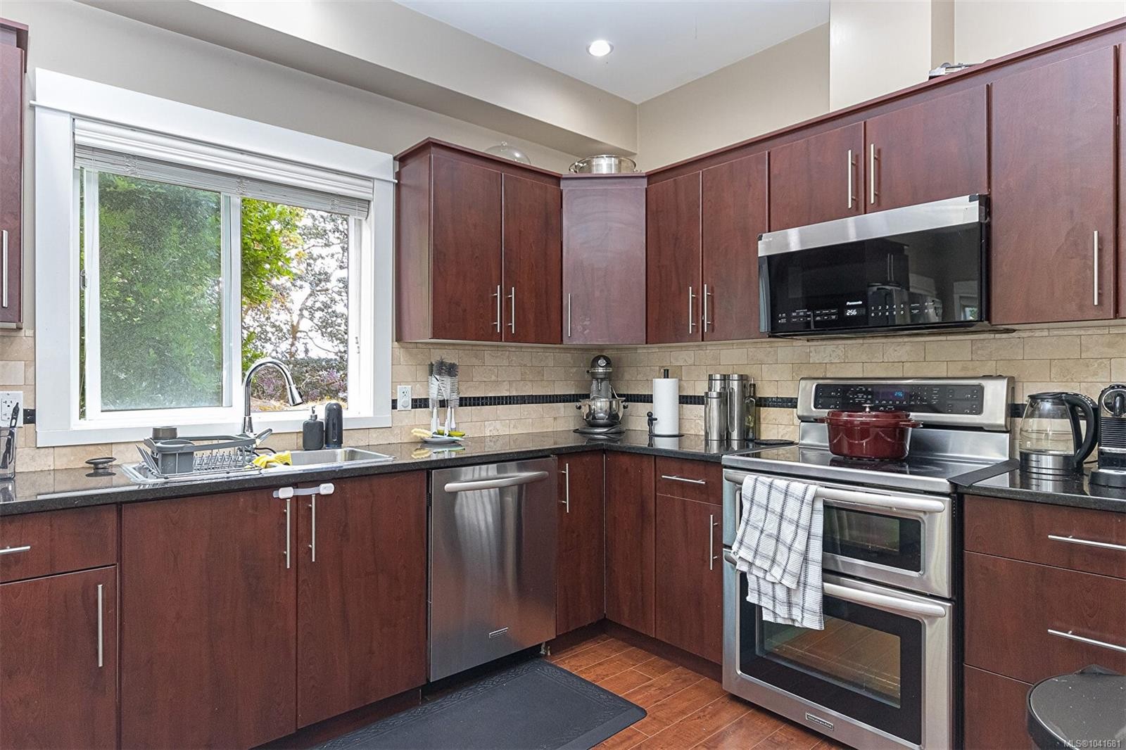 2348 Chilco Rd, View Royal, BC