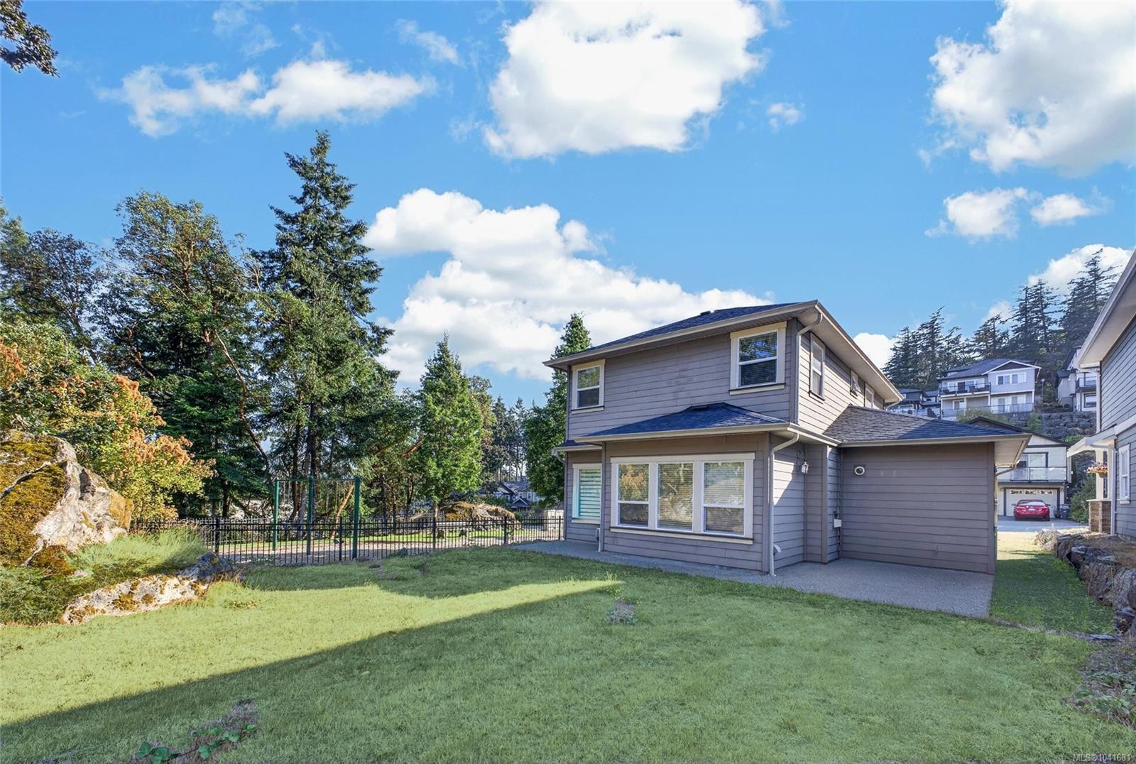 2348 Chilco Rd, View Royal, BC