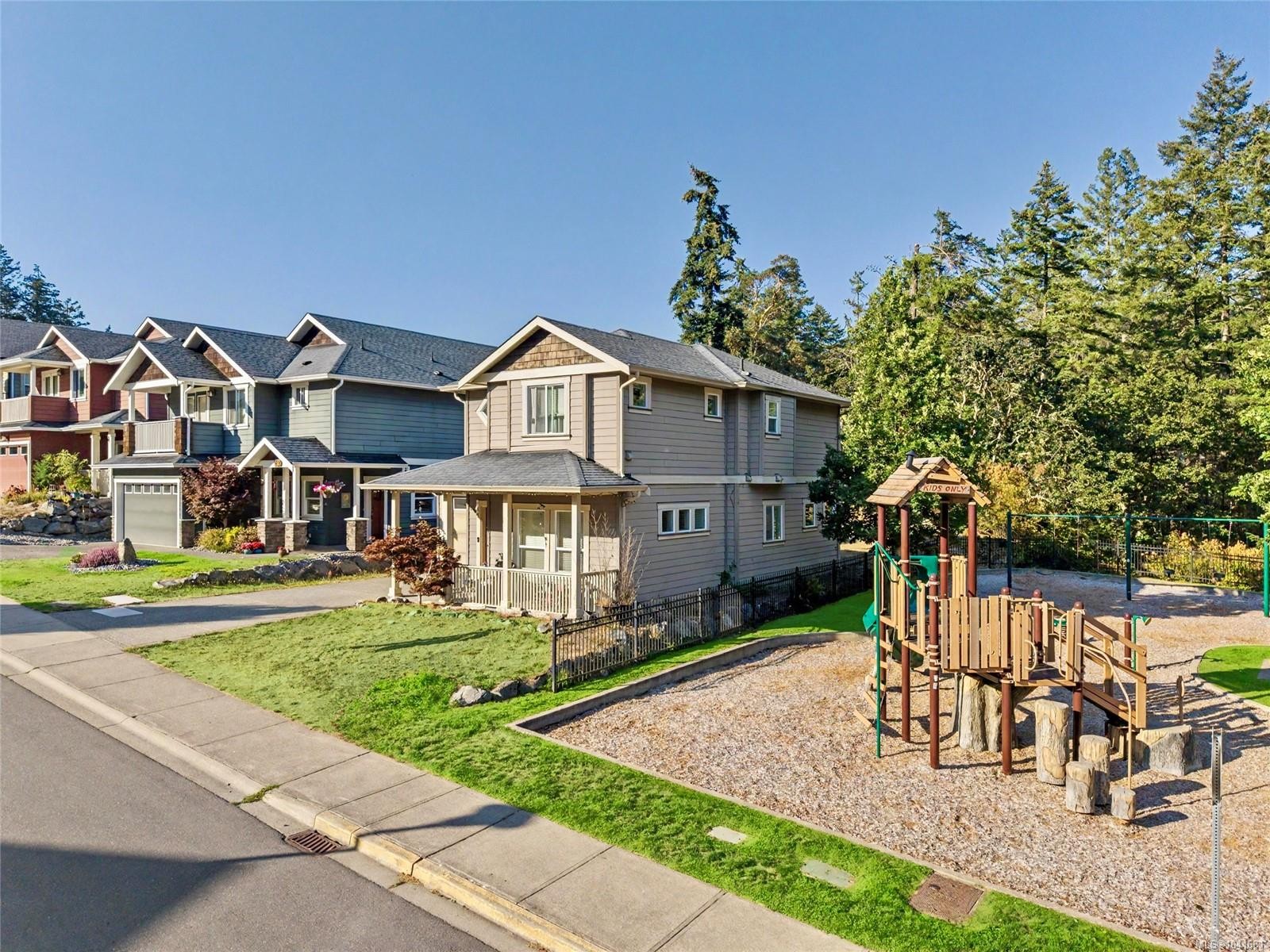 2348 Chilco Rd, View Royal, BC