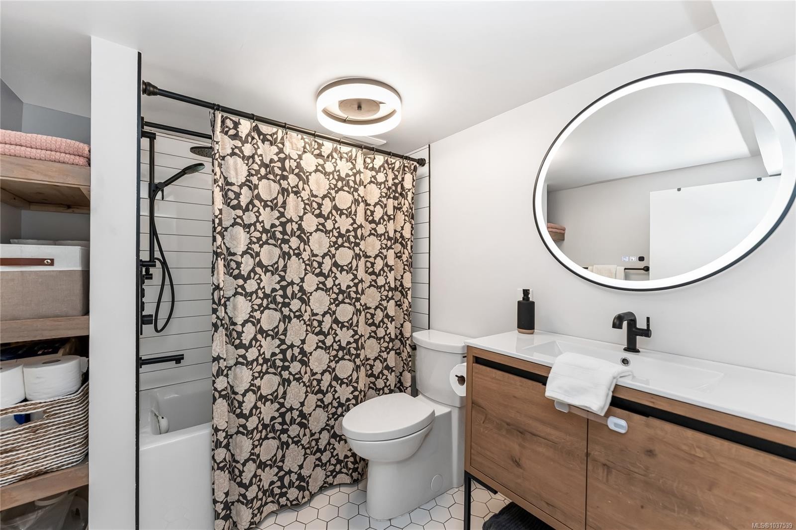 1779 Lillian Rd, Victoria, BC