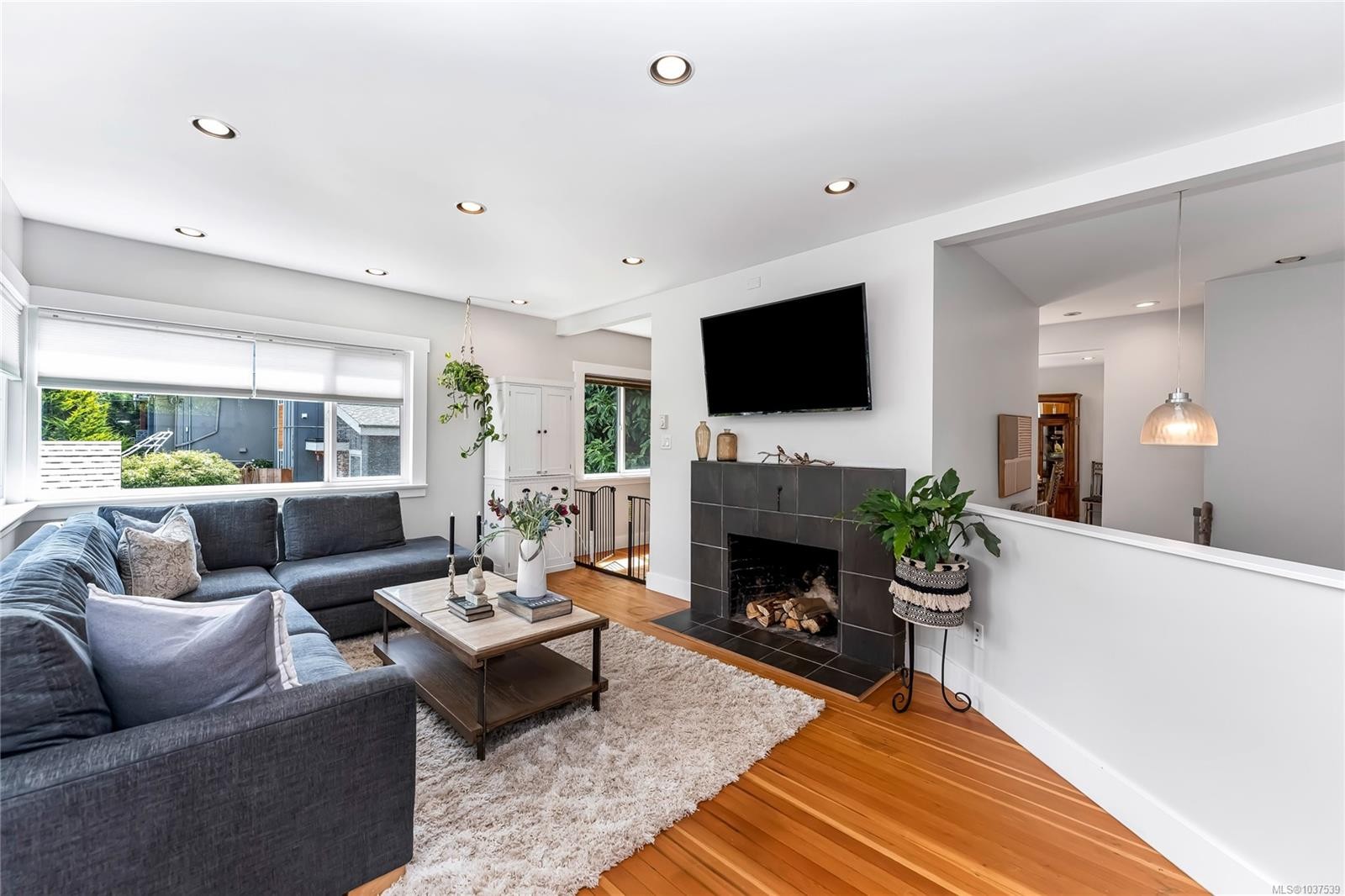 1779 Lillian Rd, Victoria, BC