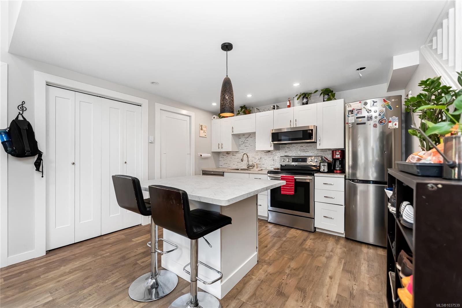 1779 Lillian Rd, Victoria, BC