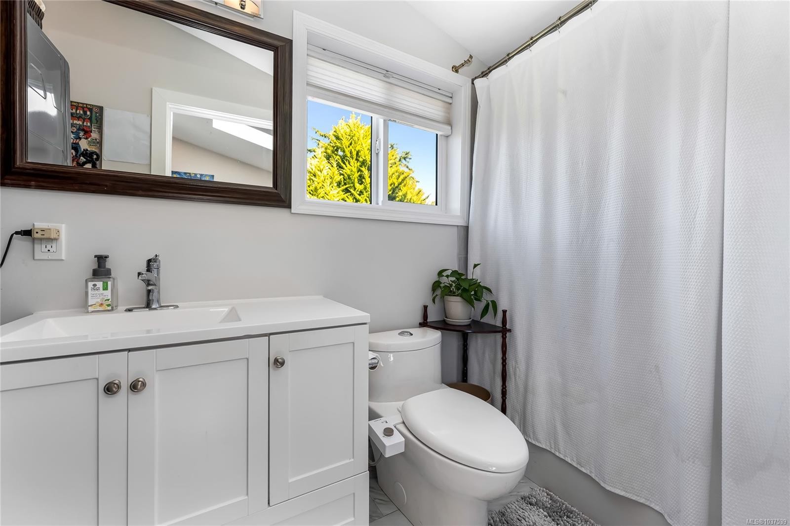 1779 Lillian Rd, Victoria, BC
