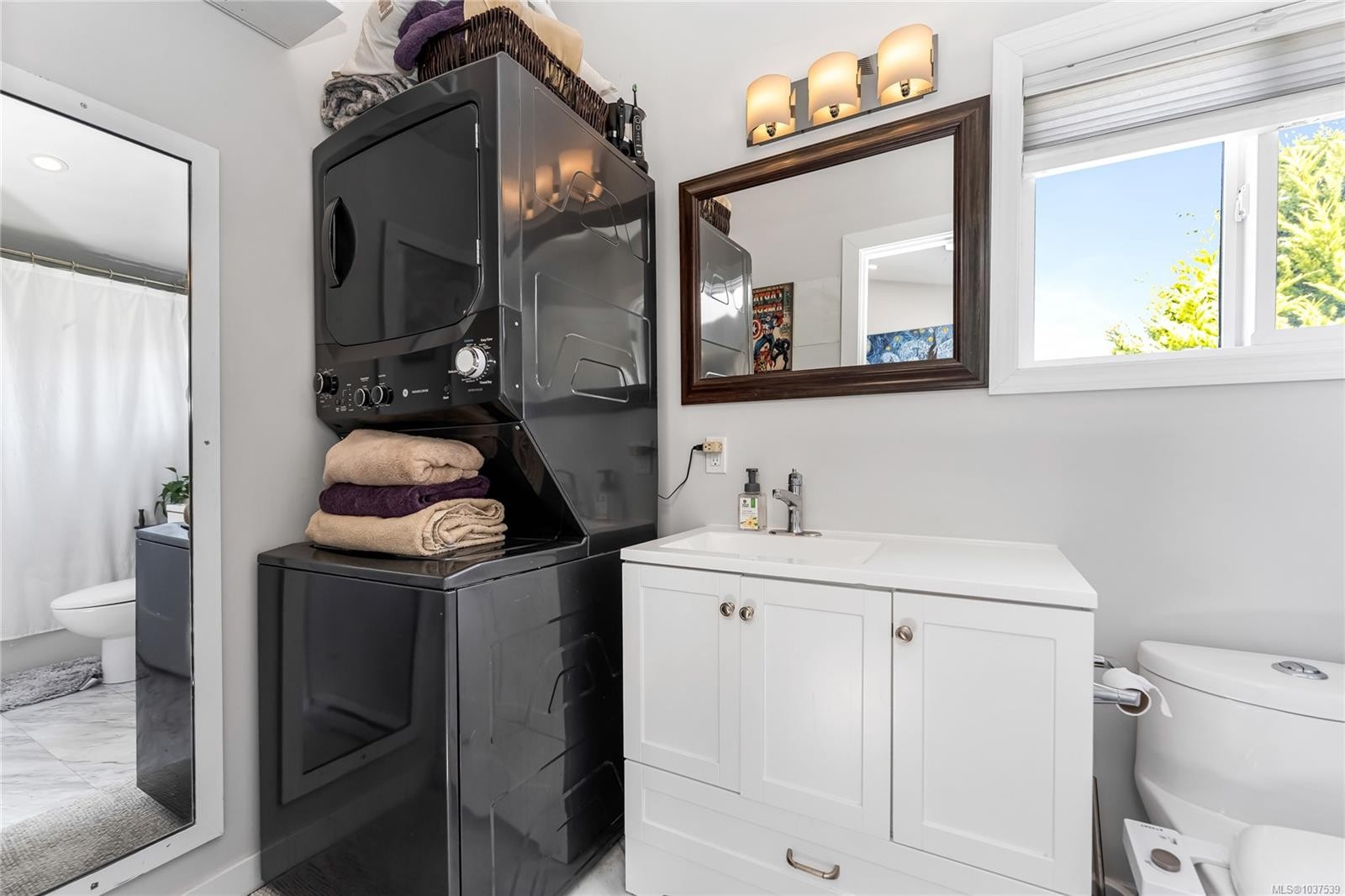 1779 Lillian Rd, Victoria, BC