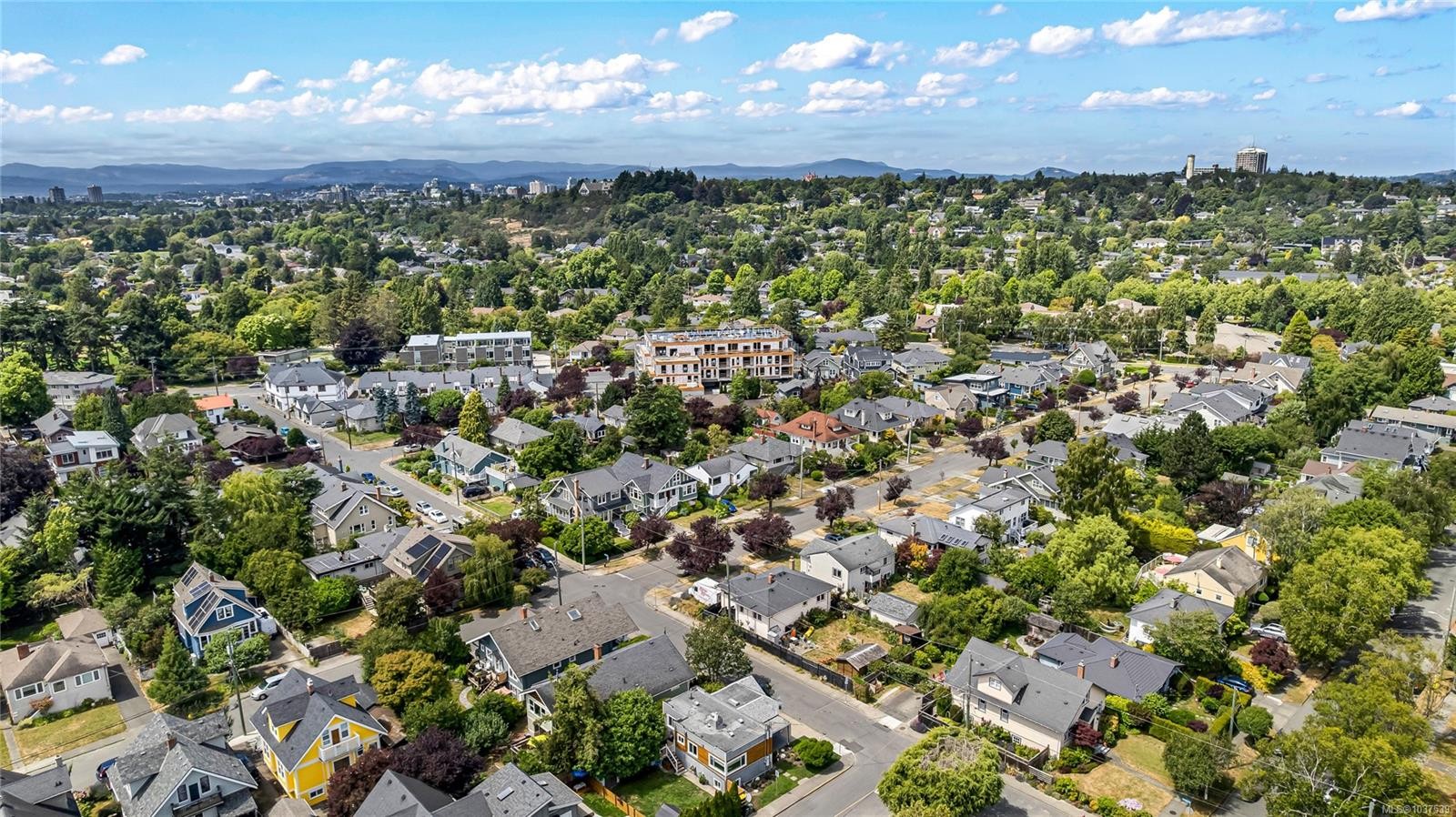 1779 Lillian Rd, Victoria, BC
