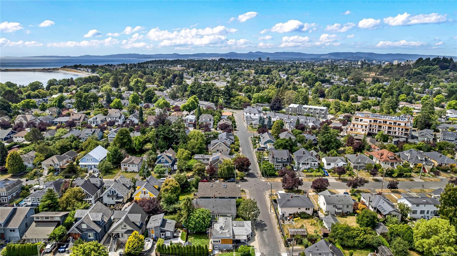 1779 Lillian Rd, Victoria, BC